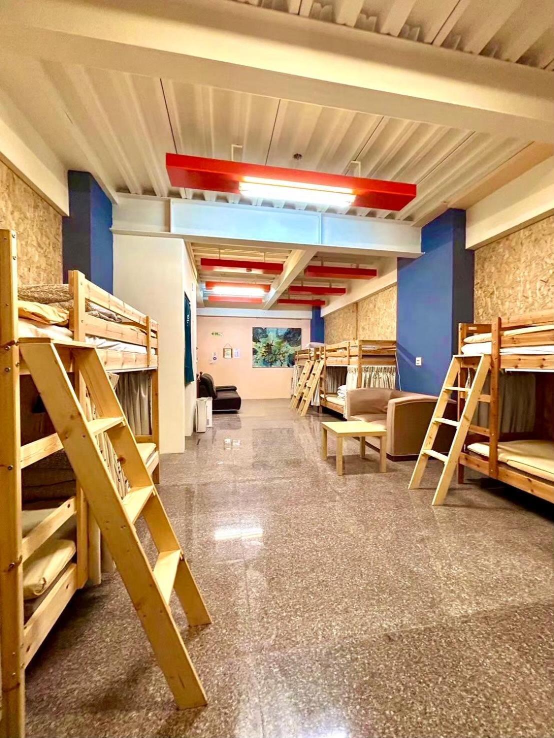 Miaoli Sanyi Travelling Homestay מראה חיצוני תמונה