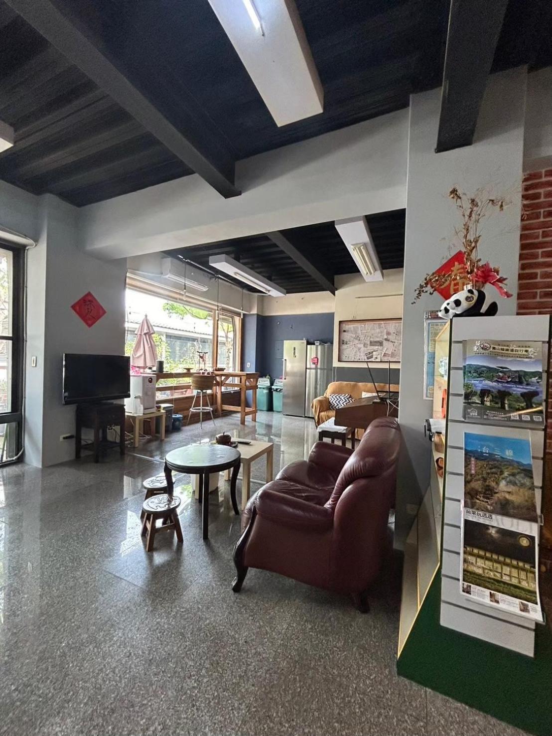 Miaoli Sanyi Travelling Homestay מראה חיצוני תמונה